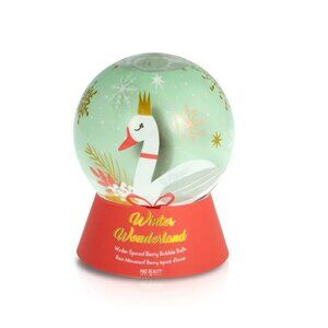 Winter Wonderland Swan Bubble Bath